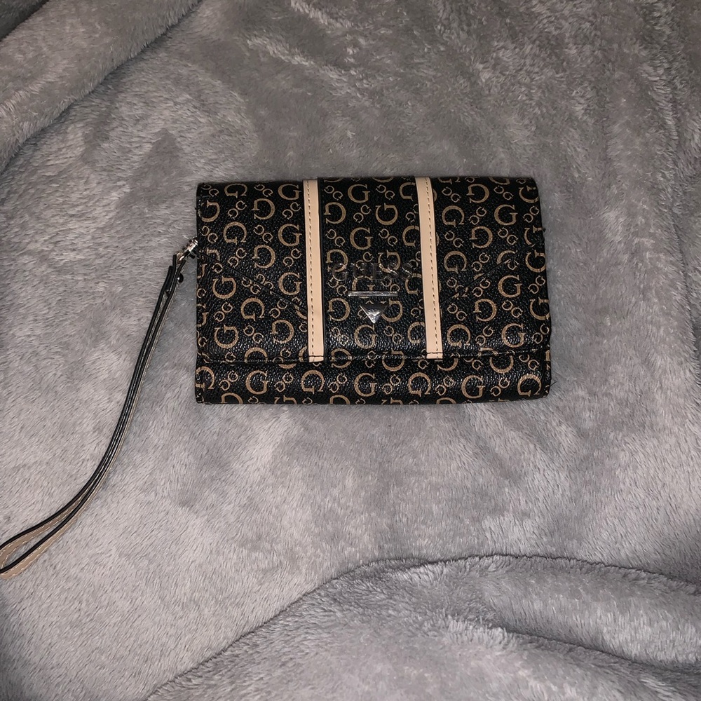 Guess Wallet